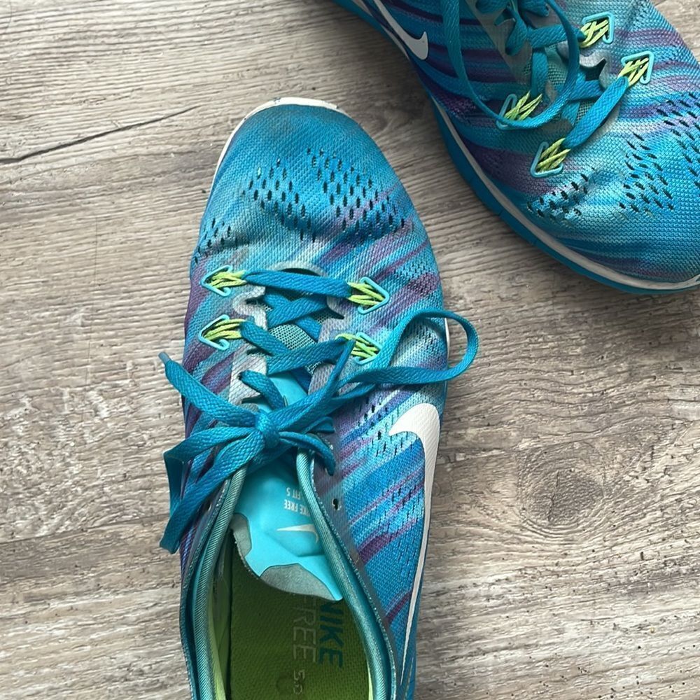 Nike 8 - Picture 3 of 5